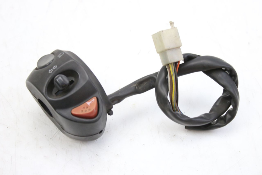 photo de INTERRUPTOR DE LUCES IZQUIERDO PEUGEOT CITYSTAR 50 (2013 - 2017)