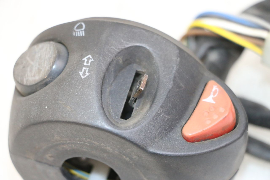 photo de INTERRUPTOR DE LUCES IZQUIERDO PEUGEOT CITYSTAR 50 (2013 - 2017)