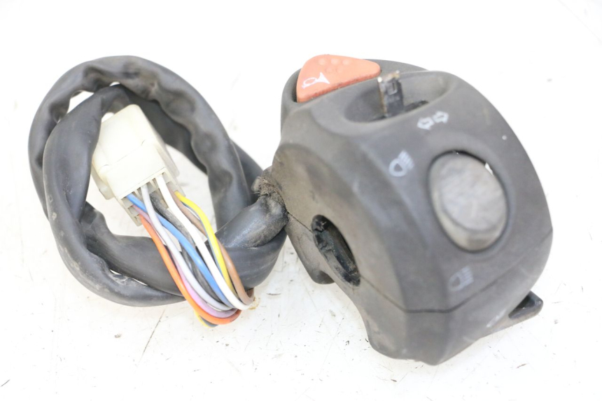 photo de INTERRUPTOR DE LUCES IZQUIERDO PEUGEOT CITYSTAR 50 (2013 - 2017)