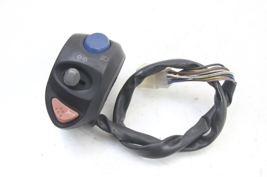 photo de INTERRUPTOR DE LUCES IZQUIERDO PEUGEOT ELYSTAR 50 (2002 - 2014)