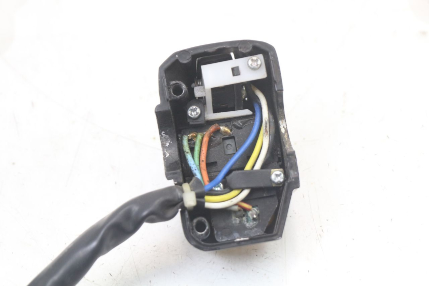 photo de INTERRUPTOR DE LUCES IZQUIERDO PEUGEOT KISBEE 2T 50 (2010 - 2017)