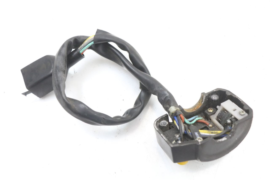 photo de INTERRUPTOR DE LUCES IZQUIERDO PEUGEOT KISBEE 4T 50 (2010 - 2017)