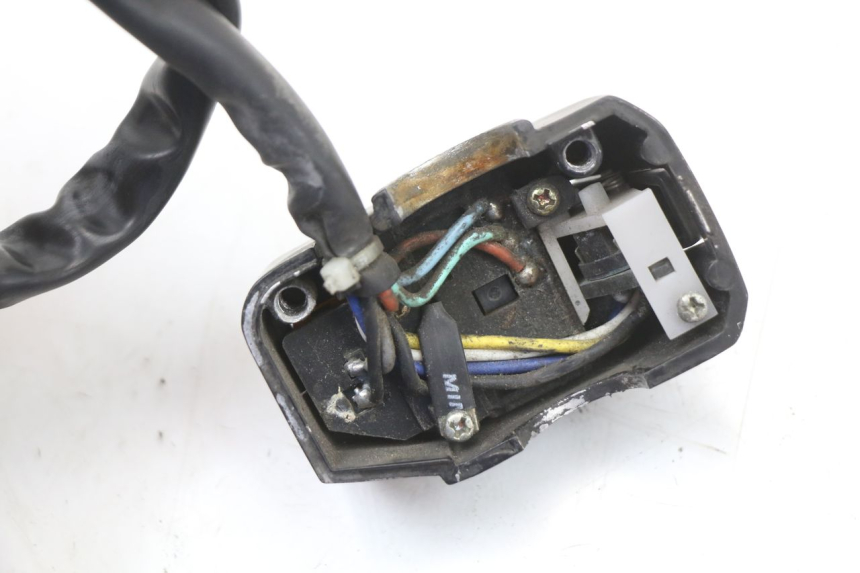 photo de INTERRUPTOR DE LUCES IZQUIERDO PEUGEOT KISBEE 4T 50 (2010 - 2017)