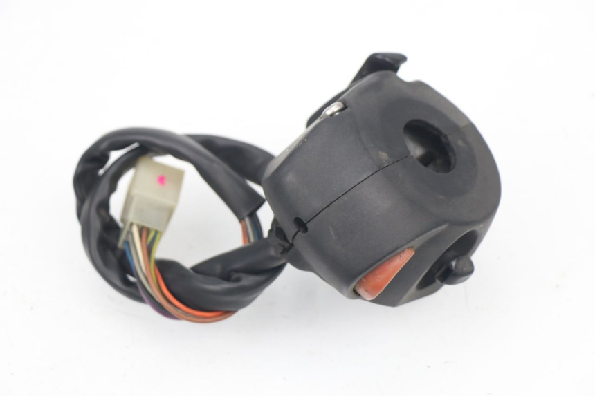 photo de INTERRUPTOR DE LUCES IZQUIERDO PEUGEOT SATELIS 125 (2006 - 2009)