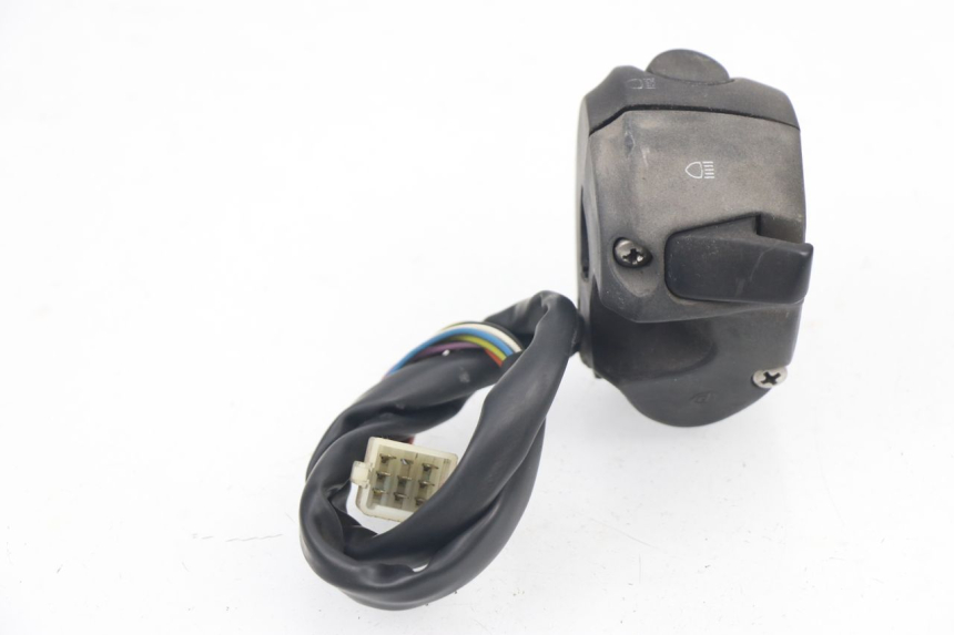 photo de INTERRUPTOR DE LUCES IZQUIERDO PEUGEOT SATELIS 125 (2006 - 2009)