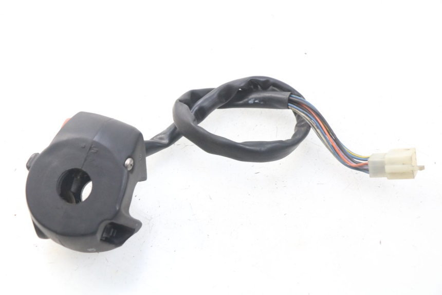 photo de INTERRUPTOR DE LUCES IZQUIERDO PEUGEOT SATELIS 125 (2006 - 2009)