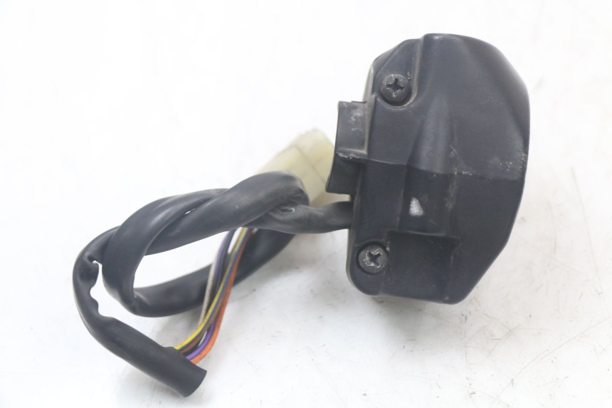 photo de INTERRUPTOR DE LUCES IZQUIERDO PEUGEOT SPEEDFIGHT 100 (1997 - 2007)