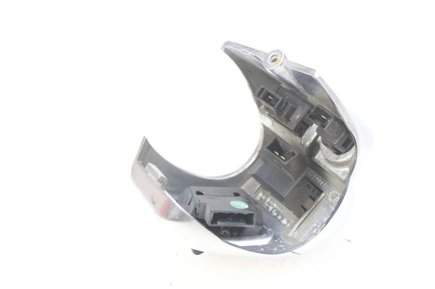 photo de INTERRUPTOR DE LUCES IZQUIERDO PIAGGIO MP3 500 (2011 - 2015)