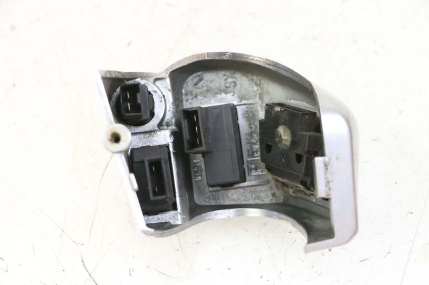 photo de INTERRUPTOR DE LUCES IZQUIERDO PIAGGIO MP3 125 (2006 - 2014)