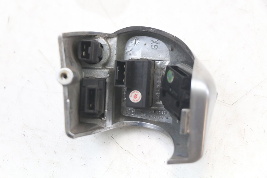 photo de INTERRUPTOR DE LUCES IZQUIERDO. PIAGGIO MP3 LT 400 (2007 - 2012)