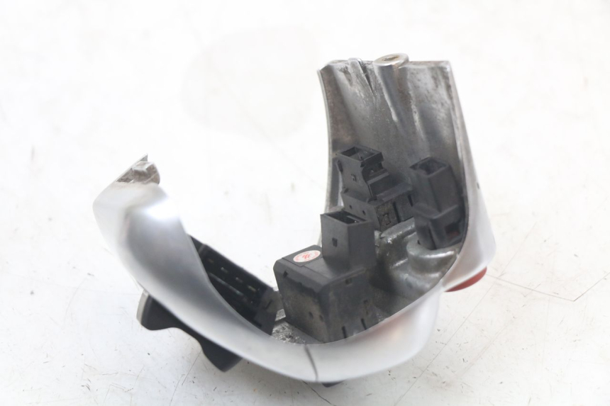 photo de INTERRUPTOR DE LUCES IZQUIERDO. PIAGGIO MP3 LT 400 (2007 - 2012)