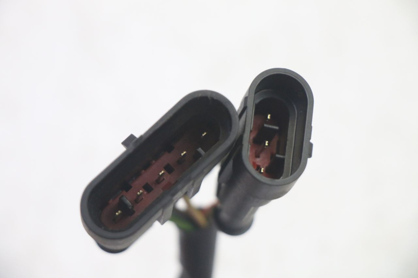 photo de CONMUTADOR IZQUIERDA LIGIER PULSE 3 1 (2014 - 2020) - Estado de la superficie y material