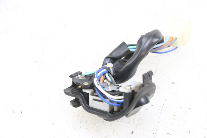 photo de CONMUTADOR IZQUIERDA EFUN PUSA 1 - Zoom estado de uso