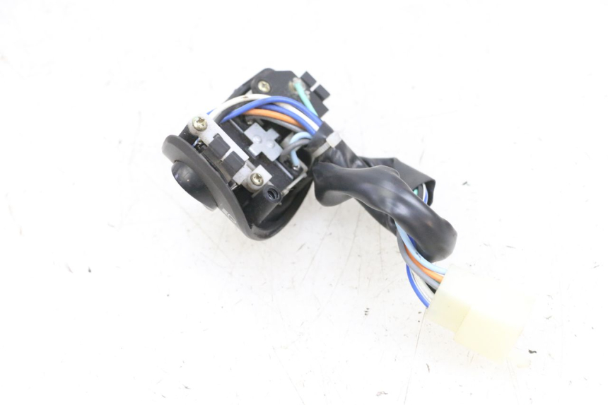 photo de CONMUTADOR IZQUIERDA EFUN PUSA 1 - Otra perspectiva