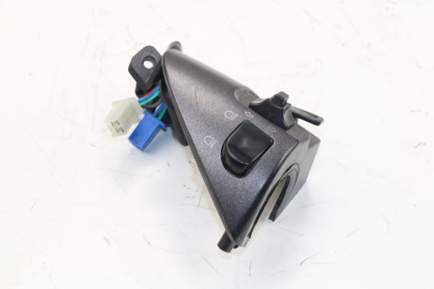 photo de CONMUTADOR IZQUIERDA S-RIDER CAPRI 2T 50 (2010 - 2017)