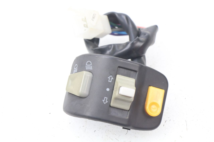 photo de INTERRUPTOR DE LUCES IZQUIERDO JM MOTORS SANTANA 50 (2014 - 2020)
