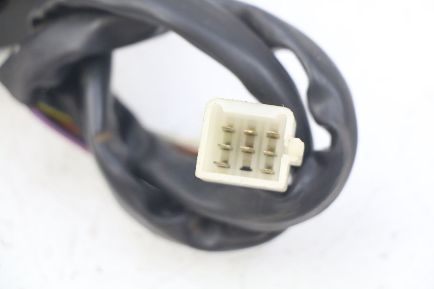 photo de INTERRUPTOR DE LUCES IZQUIERDO PEUGEOT SATELIS COMPRESSOR K15 125 (2006 - 2009)