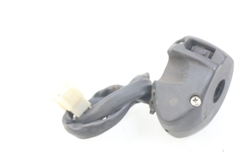 photo de INTERRUPTOR DE LUCES IZQUIERDO PEUGEOT SATELIS COMPRESSOR K15 125 (2006 - 2009)