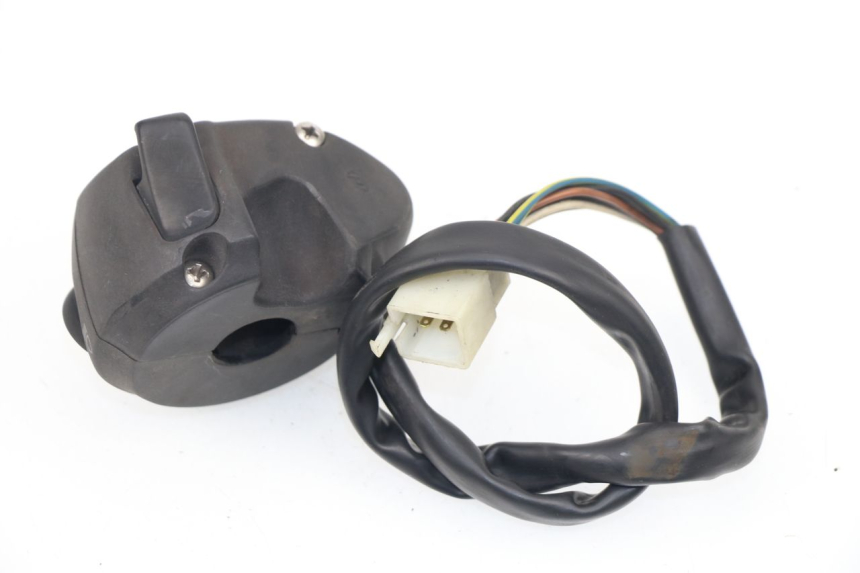 photo de INTERRUPTOR DE LUCES IZQUIERDO PEUGEOT SATELIS 125 (2006 - 2009)