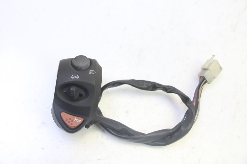 photo de INTERRUPTOR DE LUCES IZQUIERDO PEUGEOT SATELIS 125 (2006 - 2009)