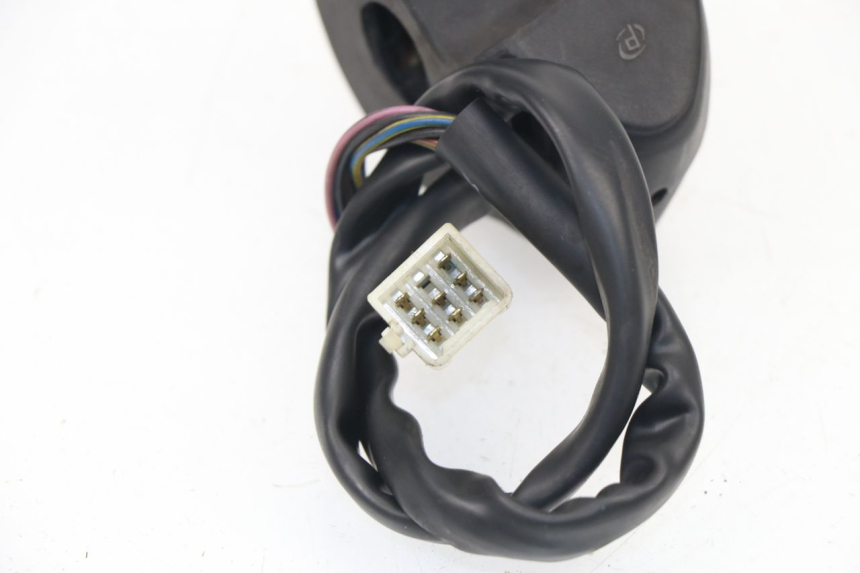 photo de INTERRUPTOR DE LUCES IZQUIERDO PEUGEOT SATELIS 125 (2006 - 2009)