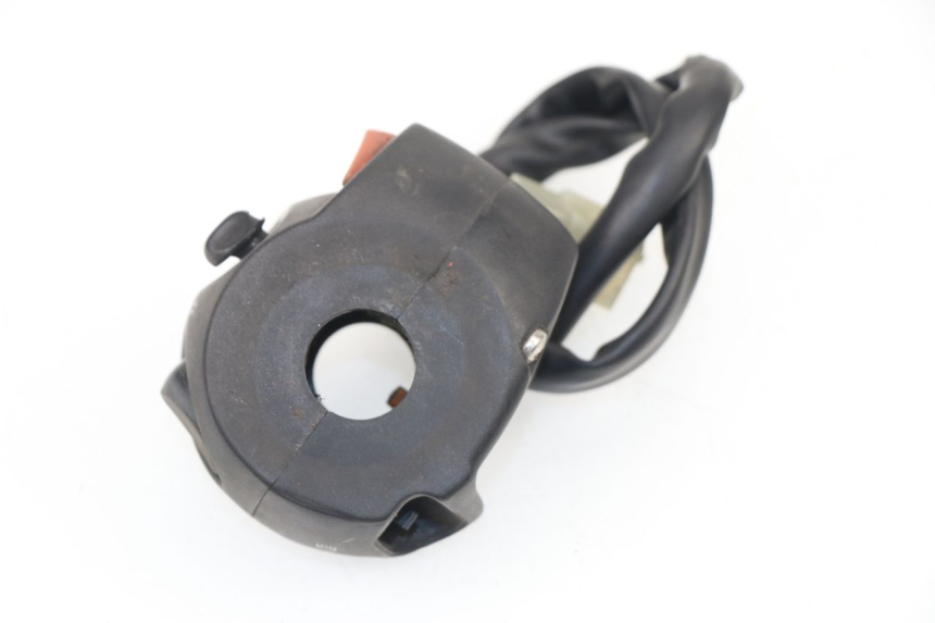 photo de INTERRUPTOR DE LUCES IZQUIERDO PEUGEOT SATELIS 125 (2006 - 2009)
