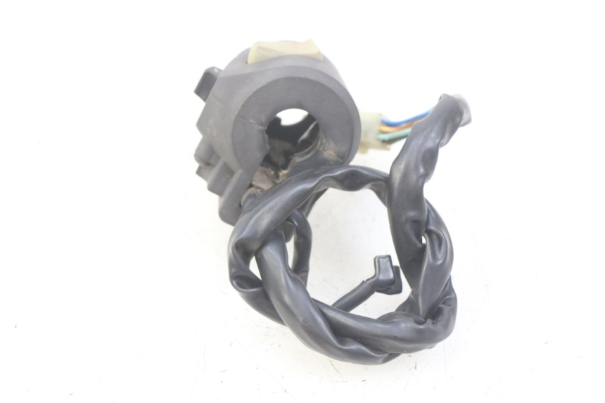 photo de INTERRUPTOR DE LUCES IZQUIERDO SELECT UP OCTALIS 125 (2007 - 2012)