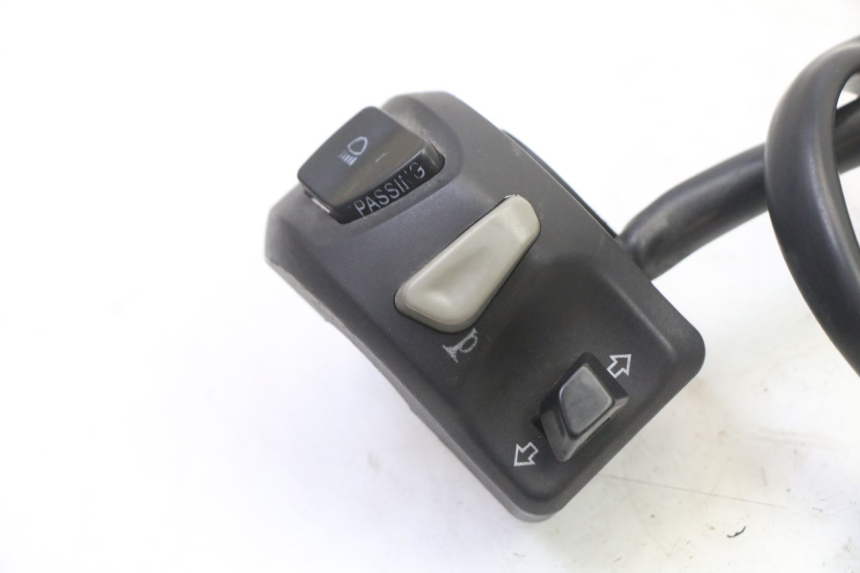 photo de CONMUTADOR IZQUIERDA PEUGEOT STREETZONE I 2T 50 (2018 - 2020)