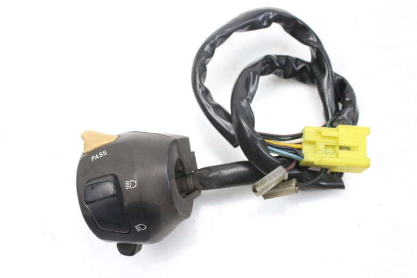 photo de INTERRUPTOR DE LUCES IZQUIERDO SUZUKI AN BURGMAN 400 (2006 - 2010)