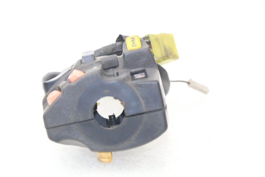 photo de INTERRUPTOR DE LUCES IZQUIERDO SUZUKI BURGMAN 650 (2002 - 2004)