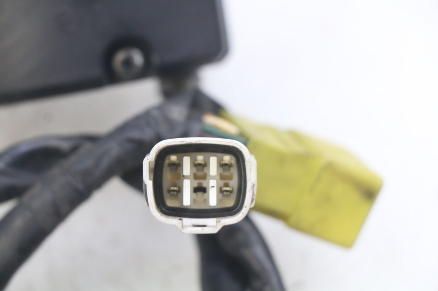 photo de INTERRUPTOR DE LUCES IZQUIERDO SUZUKI BURGMAN 650 (2002 - 2004)