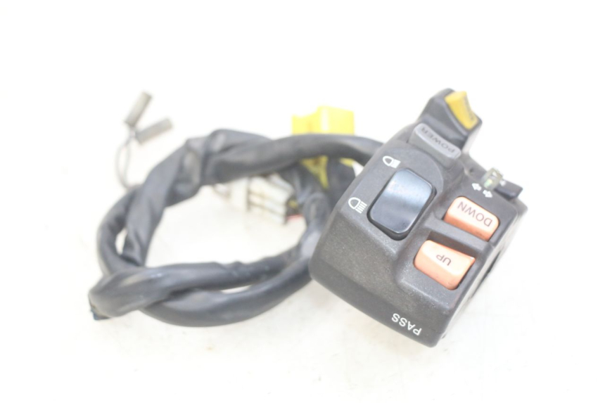 photo de INTERRUPTOR DE LUCES IZQUIERDO SUZUKI BURGMAN 650 (2002 - 2004)