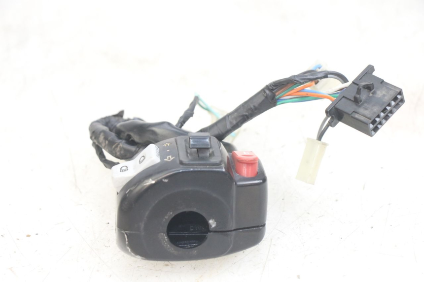 photo de INTERRUPTOR DE LUCES IZQUIERDO SYM JET 14 4T 50 (2018 - 2022)