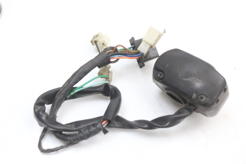 photo de INTERRUPTOR DE LUCES IZQUIERDO SYM JET 14 4T 50 (2018 - 2022)