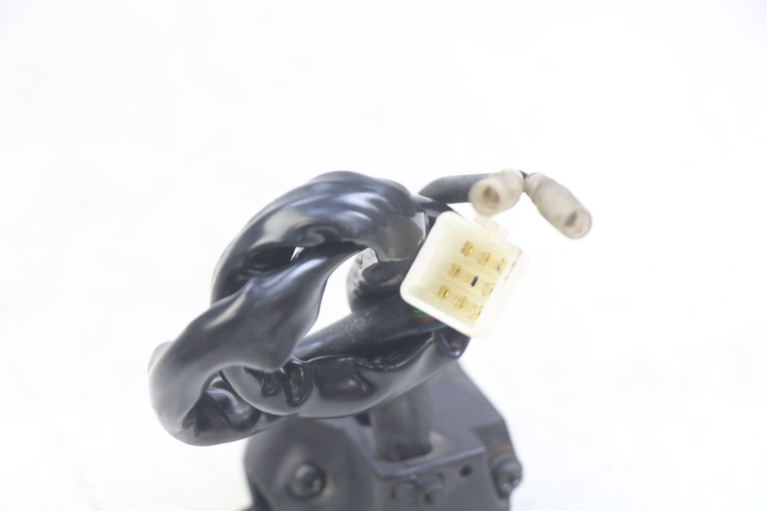 photo de INTERRUPTOR DE LUCES IZQUIERDO SYM JET SPORT XR 50 (2006 - 2015)