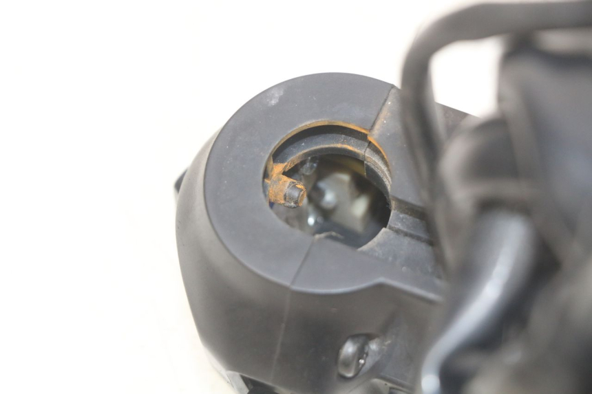 photo de INTERRUPTOR DE LUCES IZQUIERDO SYM JET SPORT XR 50 (2006 - 2015)