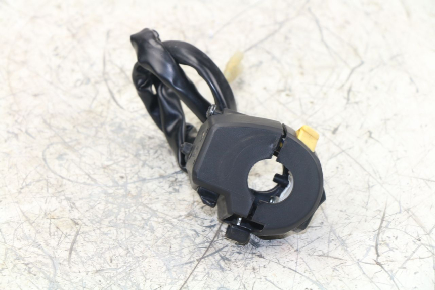 photo de INTERRUPTOR DE LUCES IZQUIERDO SYM JET SPORT XR 50 (2006 - 2015)