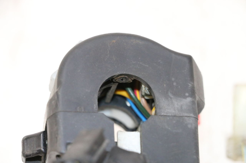 photo de INTERRUPTOR DE LUCES IZQUIERDO YAMAHA TDM ABS 900 (2002 - 2014)