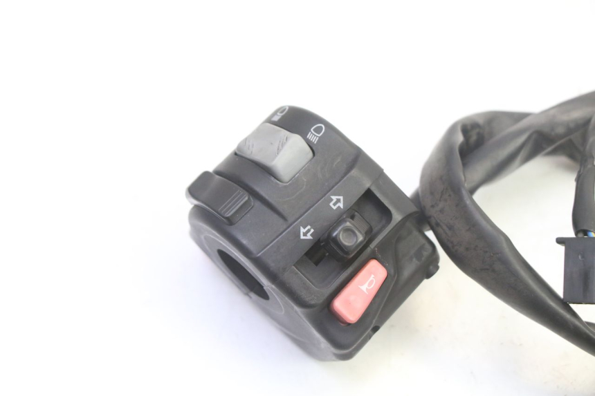 photo de INTERRUPTOR DE LUCES IZQUIERDO YAMAHA TDM ABS 900 (2002 - 2014)