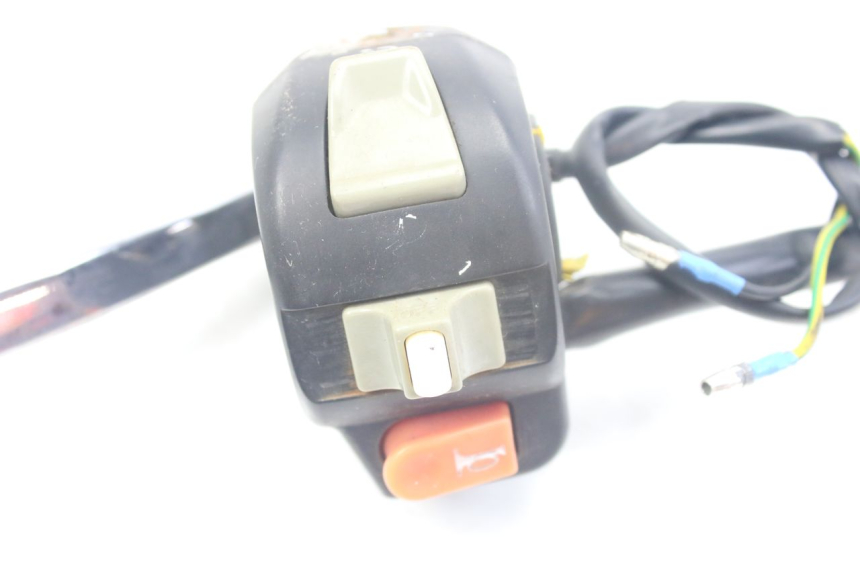 photo de INTERRUPTOR DE LUCES IZQUIERDO TNT MOTOR ROMA 10' 4T 50 (2019 - 2022)