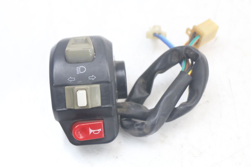 photo de INTERRUPTOR DE LUCES IZQUIERDO TNT MOTOR ROMA 10' 4T 50 (2007 - 2018)