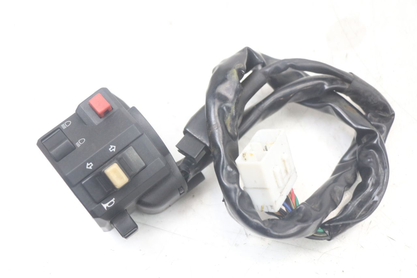 photo de INTERRUPTOR DE LUCES IZQUIERDO TRIUMPH SPEED TRIPLE T301 900 (1994 - 1996)