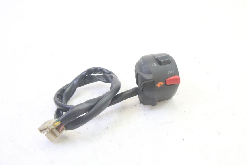 photo de CONMUTADOR IZQUIERDA YAMAHA TZR 50 (2008 - 2016) - Otra perspectiva