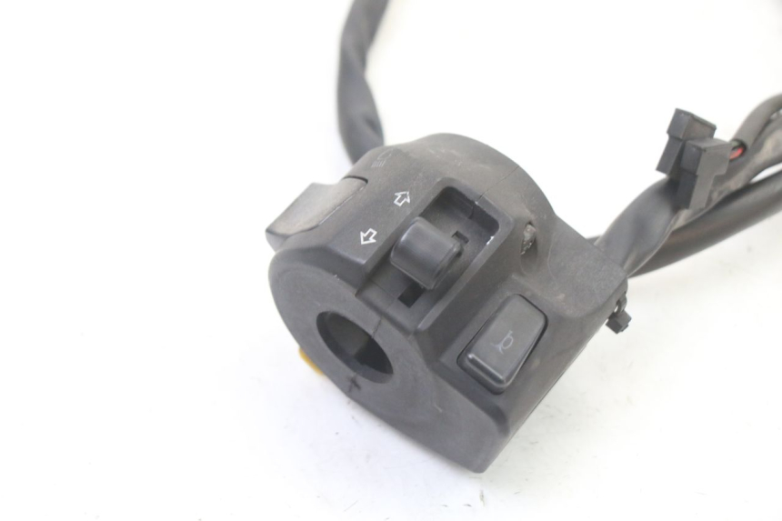 photo de INTERRUPTOR DE LUCES IZQUIERDO. SUZUKI UH BURGMAN 125 (2002 - 2006)
