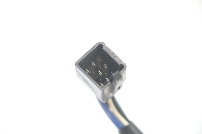 photo de INTERRUPTOR DE LUCES IZQUIERDO PEUGEOT V-CLIC VCLIC 50 (2007 - 2013)