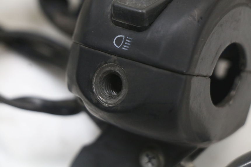 photo de Interruptor de luces izquierdo BEELINE VELOCE 4T 50 (2011 - 2020)