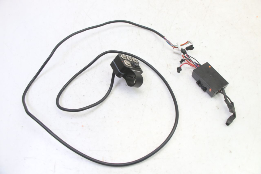 photo de CONMUTADOR IZQUIERDA DUALTRON VICTOR LIMITED 1