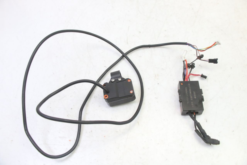 photo de CONMUTADOR IZQUIERDA DUALTRON VICTOR LIMITED 1