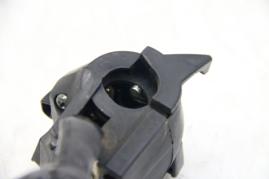 photo de INTERRUPTOR DE LUCES IZQUIERDO SYM WOLF SB 125 (2011 - 2018)