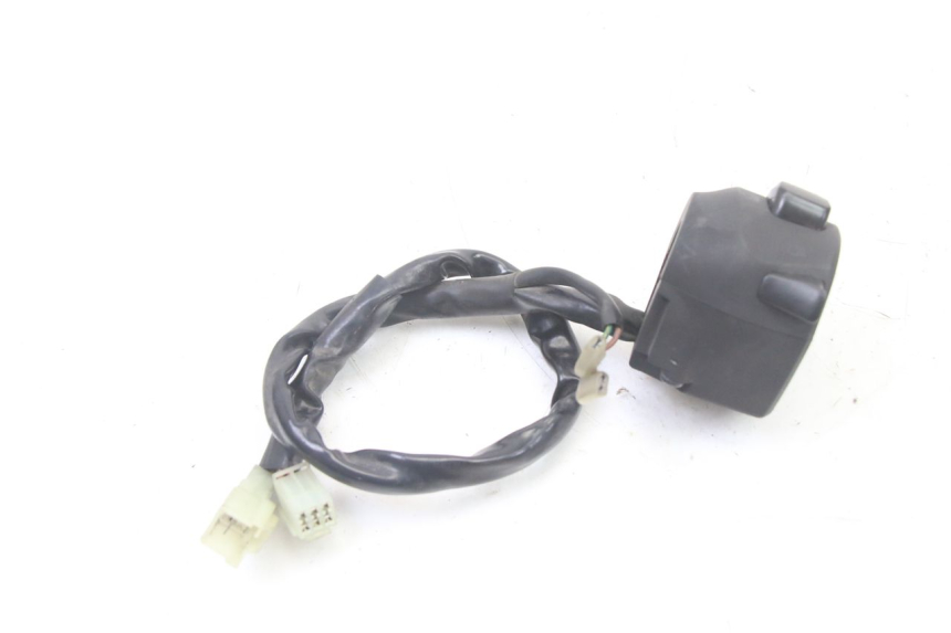 photo de INTERRUPTOR DE LUCES IZQUIERDO YAMAHA X-MAX XMAX 125 (2010 - 2014)